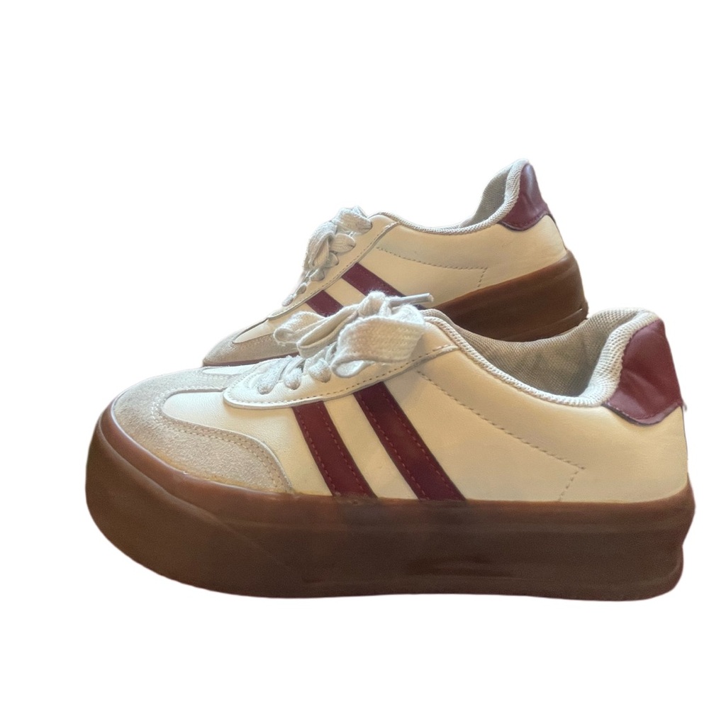 Cozzy White Burgundy Sneakers Youth Size 2 Kids Girls platform Gum Sole EUC - Picture 3 of 5